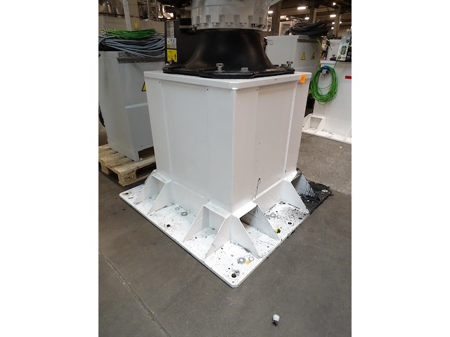 Robot kuka - afbeelding 6 van  11