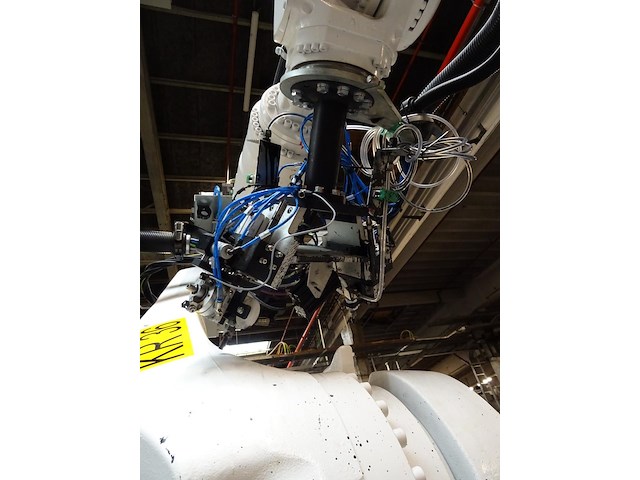 Robot kuka - afbeelding 7 van  11