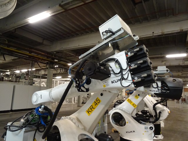 Robot kuka - afbeelding 4 van  11