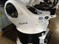 Robot kuka - afbeelding 6 van  12