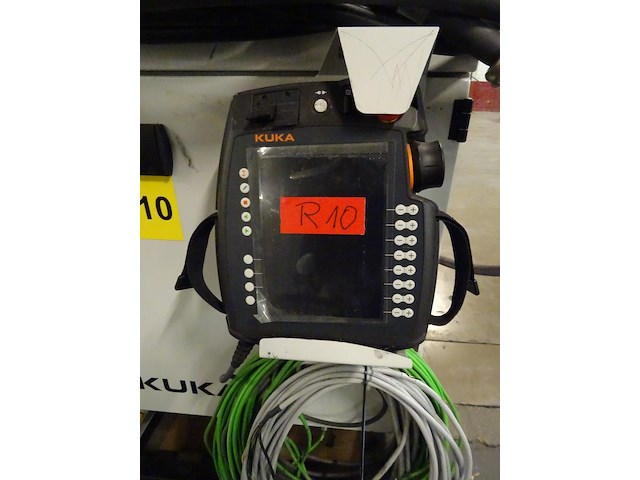 Robot kuka - afbeelding 2 van  12