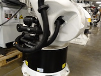 Robot kuka - afbeelding 6 van  12