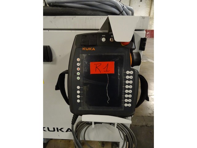Robot kuka - afbeelding 2 van  11