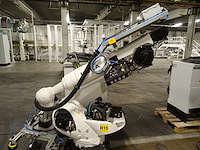 Robot kuka - afbeelding 3 van  10