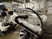 Robot kuka - afbeelding 4 van  11