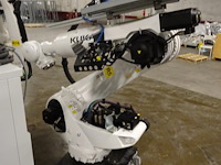 Robot kuka - afbeelding 6 van  11