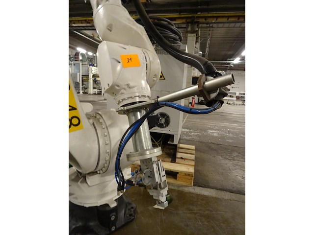 Robot kuka - afbeelding 3 van  10