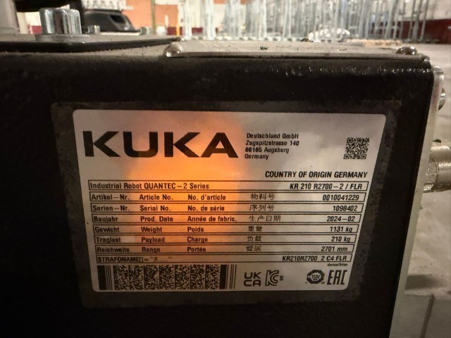 Robot kuka - afbeelding 6 van  10