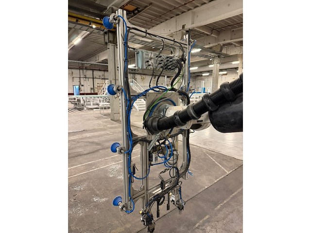 Robot kuka - afbeelding 7 van  10