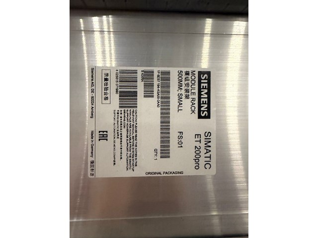 Robot kuka - afbeelding 9 van  10