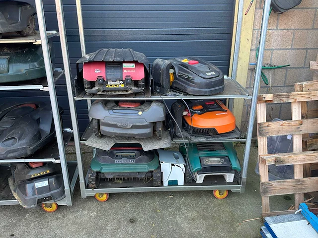 Robot lawn mower - afbeelding 5 van  10