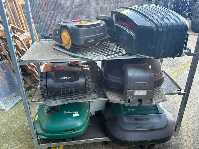 Robot lawn mower - afbeelding 10 van  10