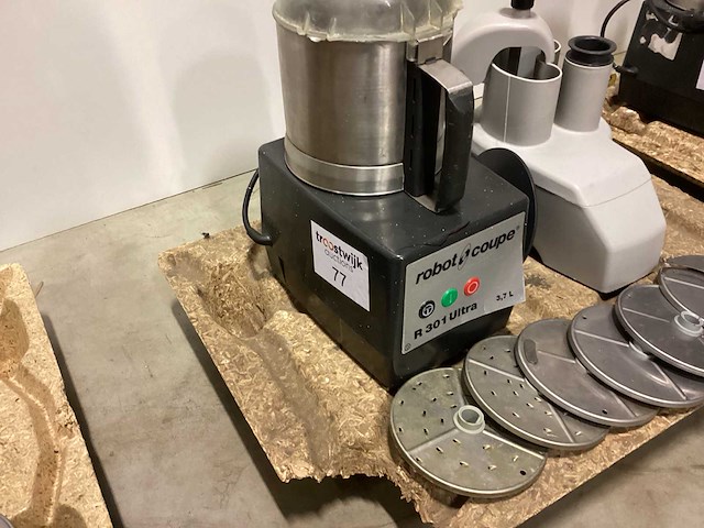 Robotcoupe r301 ultra overige fruit- en groenteverwerking - afbeelding 2 van  2