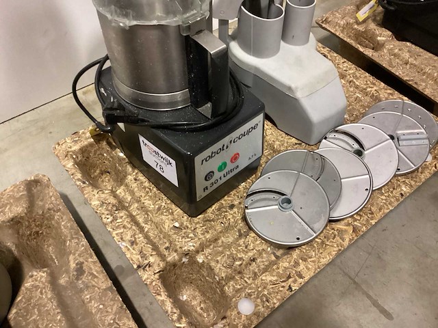 Robotcoupe r301 ultra overige fruit- en groenteverwerking - afbeelding 2 van  3