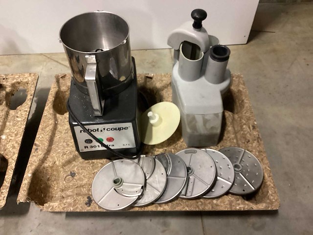 Robotcoupe r301 ultra overige fruit- en groenteverwerking - afbeelding 1 van  3