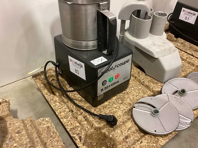 Robotcoupe r301 ultra overige fruit- en groenteverwerking - afbeelding 2 van  3