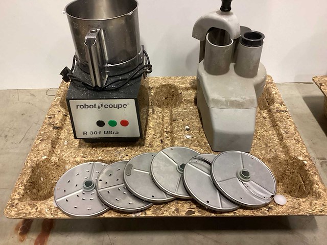 Robotcoupe r301 ultra overige fruit- en groenteverwerking - afbeelding 1 van  3