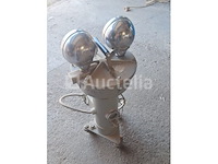 Robotdecoratie en industriële klok - afbeelding 4 van  6