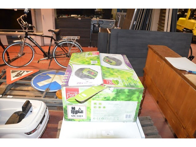 Robotgrasmaaier central park 500m2 - afbeelding 1 van  6