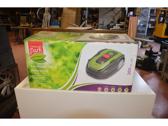 Robotgrasmaaier central park 500m2 - afbeelding 2 van  6