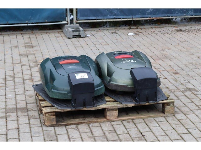 Robotmaaiers husqvarna elektrisch - afbeelding 1 van  1