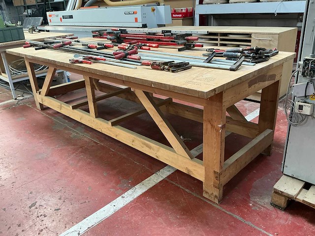 Robuuste houten werkbank - afbeelding 3 van  4