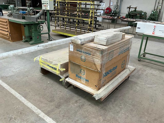 Rockfon partij akoestische plafondplaten - afbeelding 1 van  4