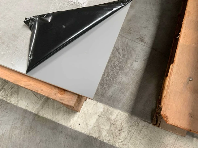 Rockpanel en z-bars - afbeelding 4 van  4