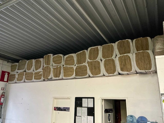 Rockwool/ursa partij glaswolisolatie (circa 50x pak) - afbeelding 1 van  9