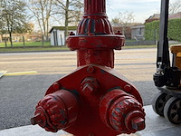 Rode brandkraan - afbeelding 1 van  3