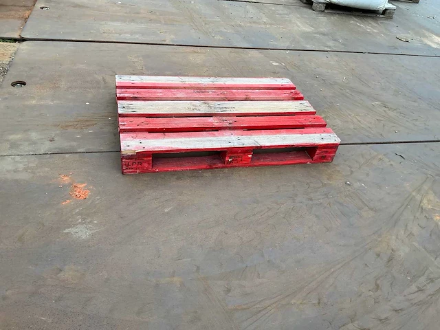 Rode paletten 120x80cm 24 stuks - afbeelding 3 van  4