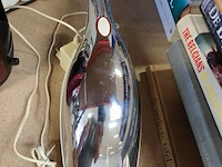 Rode philips broodrooster met 2 sleuven, filterkoffiezetapparaat wit philips cafe gaia met roestvrijstalen thermoskan, kruimeldief alessi, bloeddrukmeter braun, 16 diverse boeken - afbeelding 7 van  10