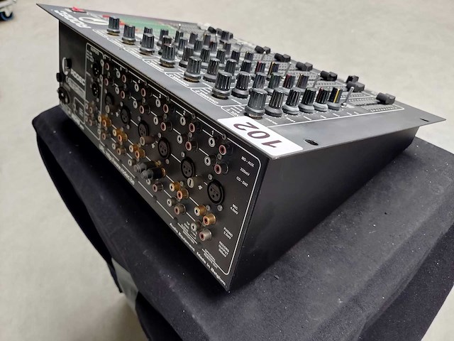 Rodec - mx240 mkiii - analog mixing console - afbeelding 4 van  4