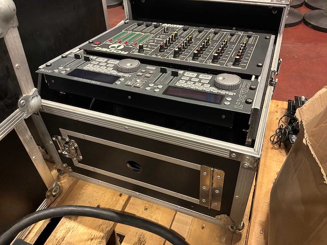 Rodec mx180mk3 discobar + synq cdx-1 dubbele cd speler - afbeelding 5 van  5