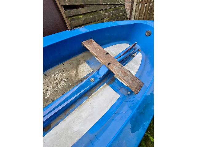 Roeiboot blauw - afbeelding 3 van  7
