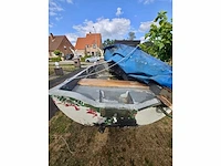 Roeiboot rood met trailer - afbeelding 3 van  11