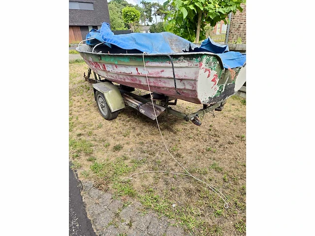 Roeiboot rood met trailer - afbeelding 11 van  11