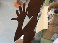 Roest design – yogameisje biddend | h90 cm - afbeelding 4 van  4
