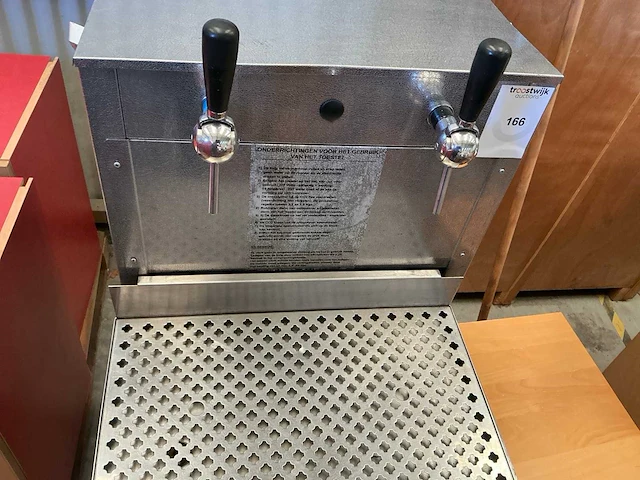 Roestvrijstalen bierinstallatie voor het tappen van bier - afbeelding 5 van  7