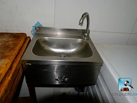 Roestvrijstalen handwasser - afbeelding 1 van  4