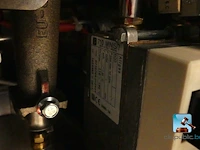 Roestvrijstalen meubel met friteuses en gasplancha - afbeelding 7 van  10