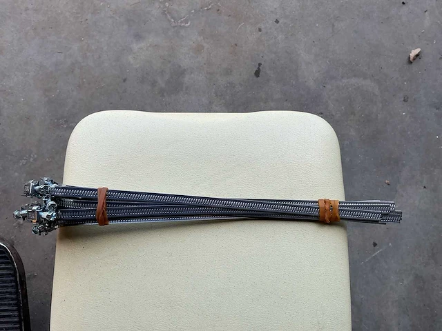 Roestvrijstalen slangklemmen lengte 30 cm (200x) - afbeelding 2 van  2