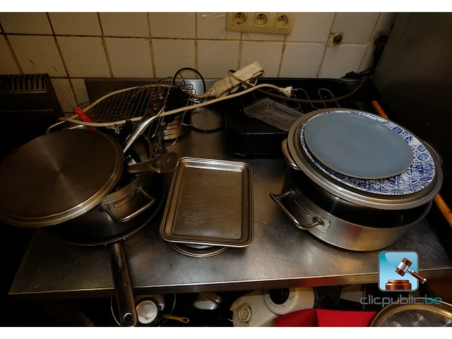 Roestvrijstalen tafel en serveertafel - afbeelding 3 van  6