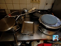 Roestvrijstalen tafel en serveertafel - afbeelding 3 van  6