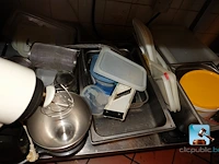 Roestvrijstalen tafel en serveertafel - afbeelding 5 van  6