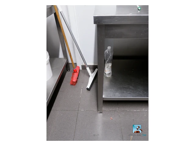 Roestvrijstalen tafel - afbeelding 3 van  4