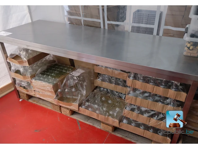 Roestvrijstalen tafel - afbeelding 4 van  4