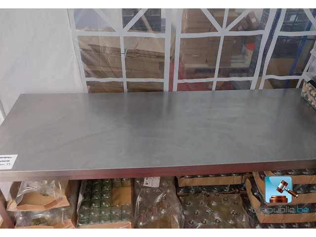 Roestvrijstalen tafel - afbeelding 2 van  4