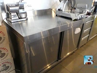 Roestvrijstalen tafel - afbeelding 1 van  6