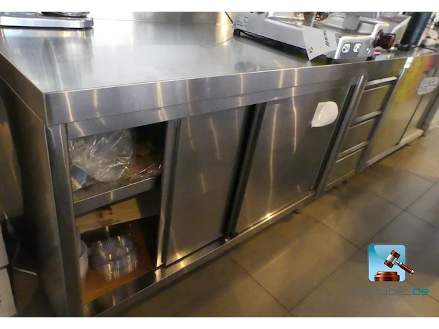 Roestvrijstalen tafel - afbeelding 2 van  6